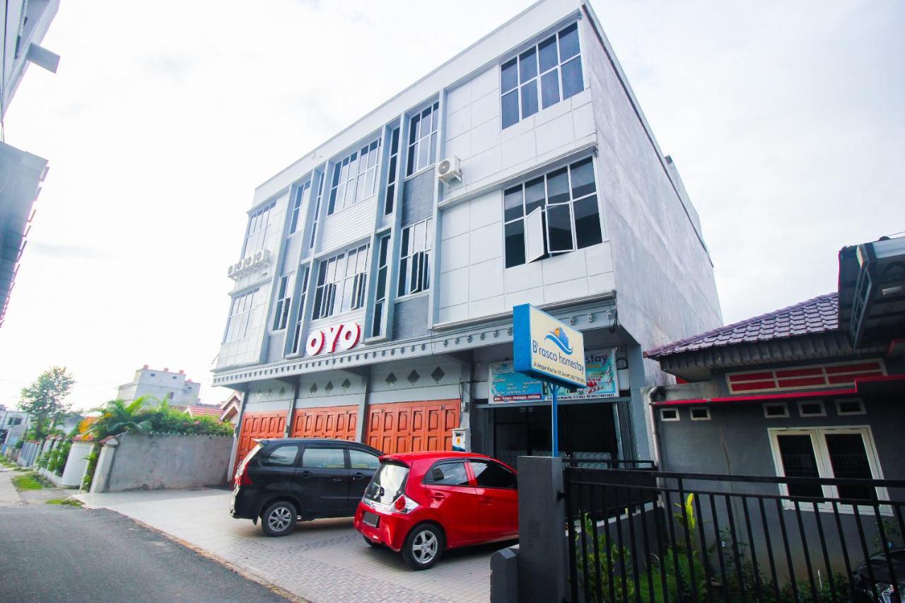 Oyo 2659 B'Rasco Homestay Syariah Duri Екстер'єр фото